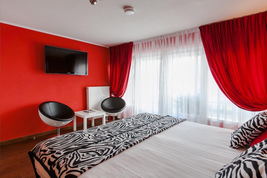 Alex Rooms Zwanenburg Exterior photo