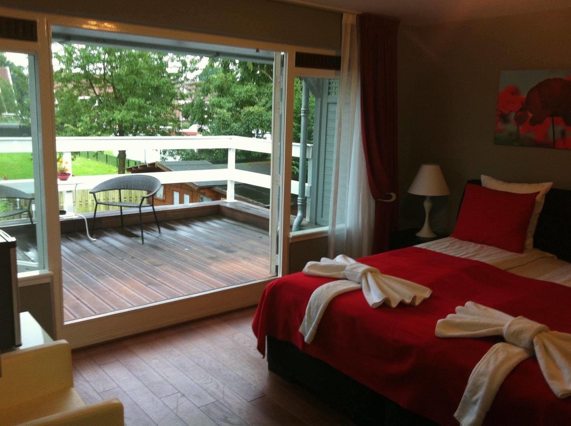 Alex Rooms Zwanenburg Exterior photo